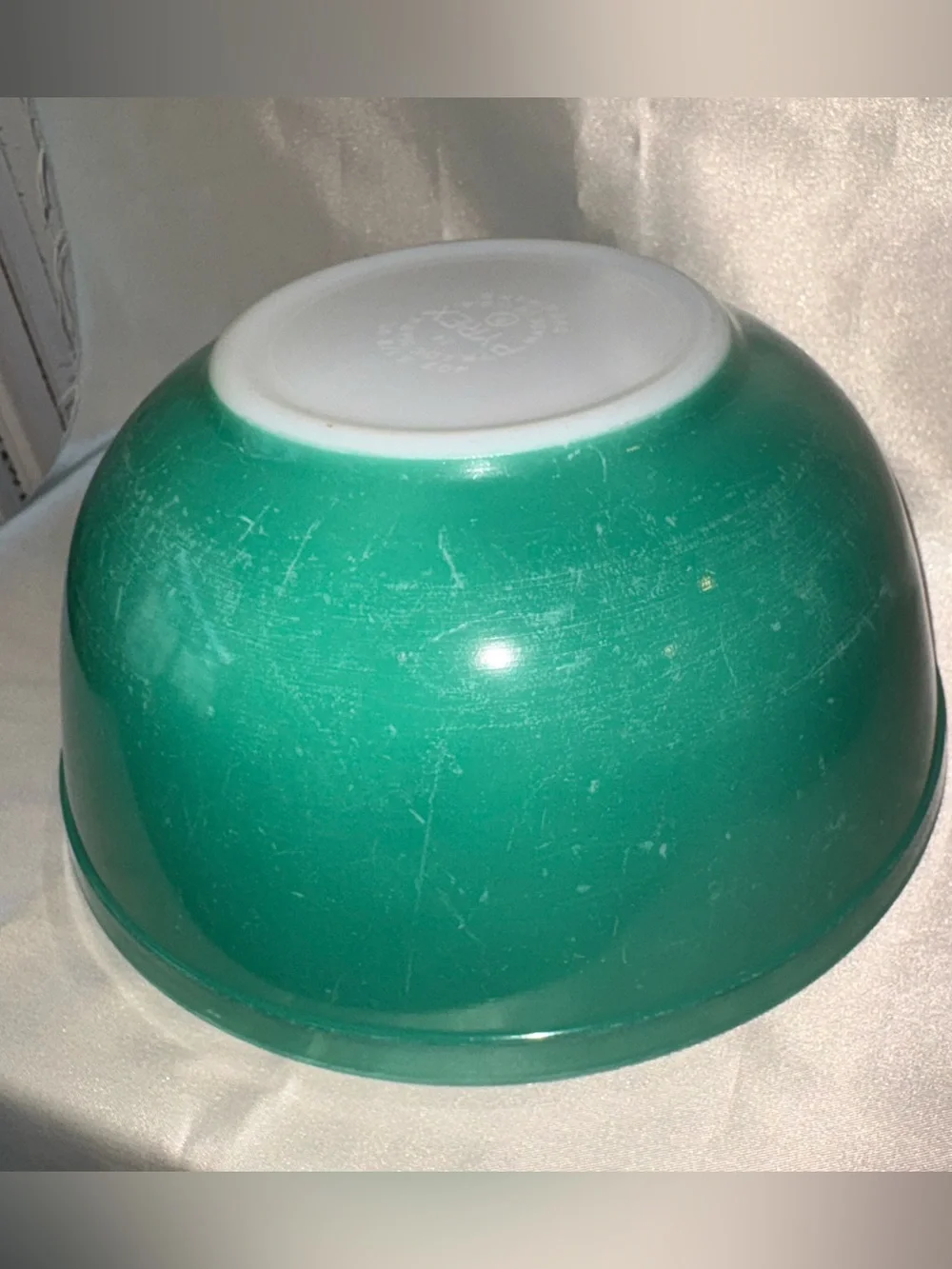 Pyrex Green Mixing Bowl #403 (2.5qt)